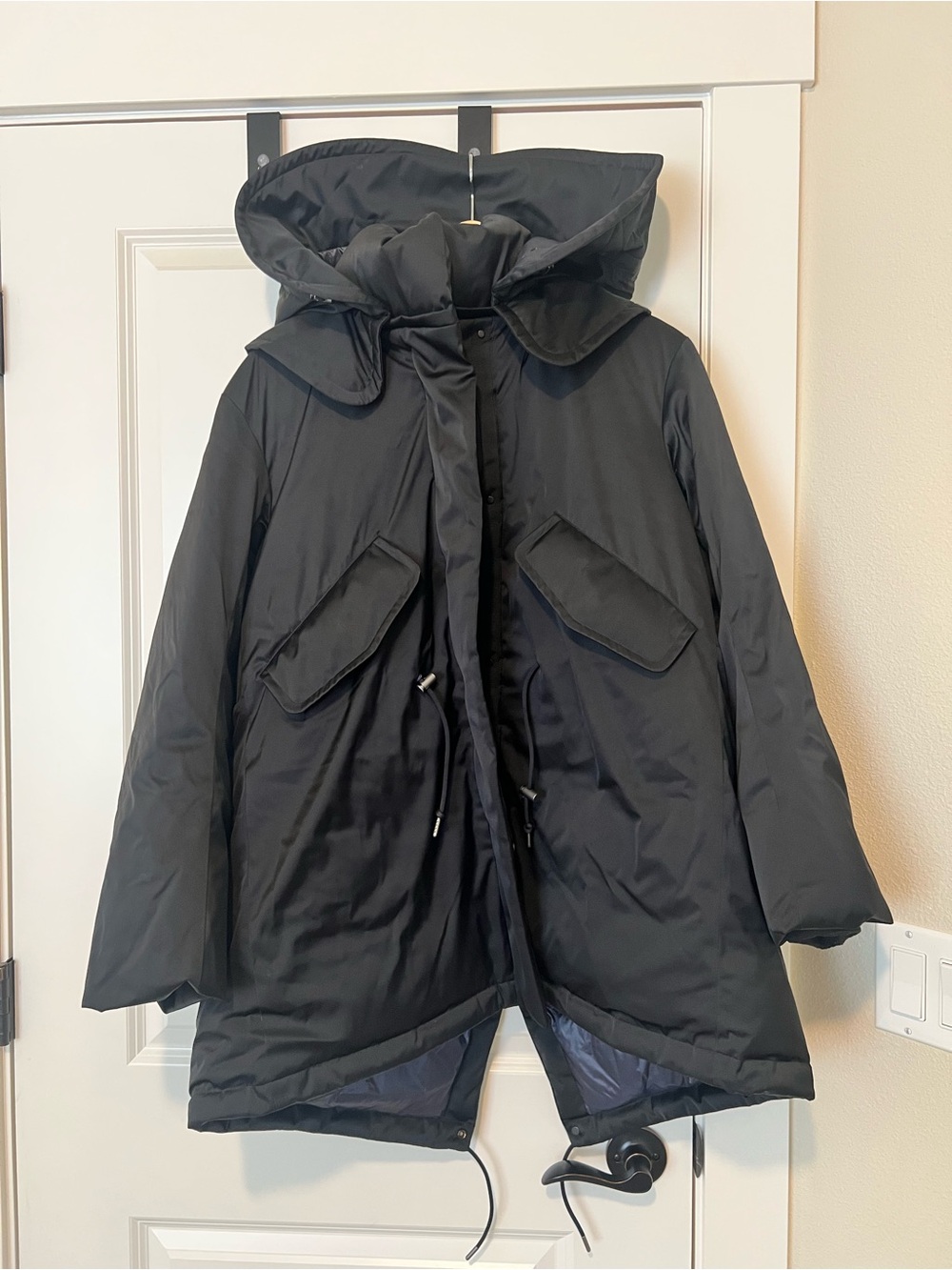 Uniqlo +J Down Short Oversized Coat size S